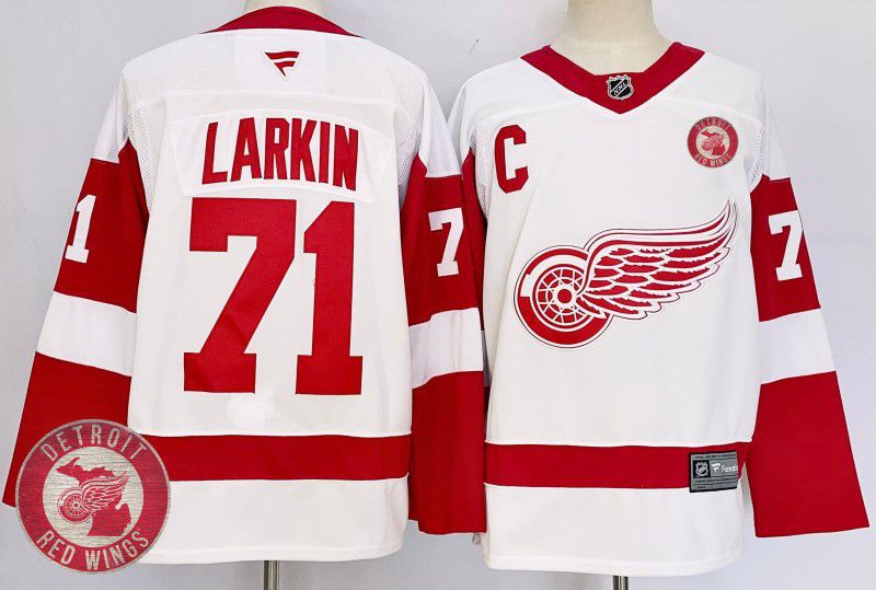 Men Detroit Red Wings #71 Larkin White Fanatics 2025 NHL Jersey style 4->detroit red wings->NHL Jersey